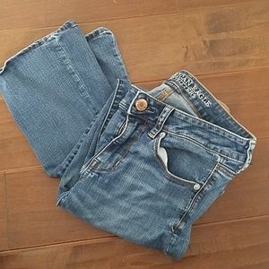 AEO Skinny Kick Jeans Size 6 Short